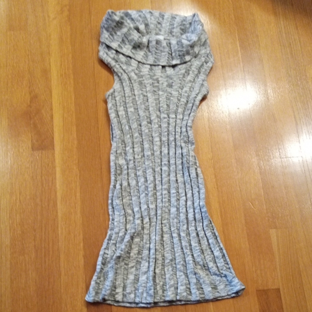Vintage Y2K Body Con Feminine Girlhoodcore Fitted SleevelessJuniors Dress, Small